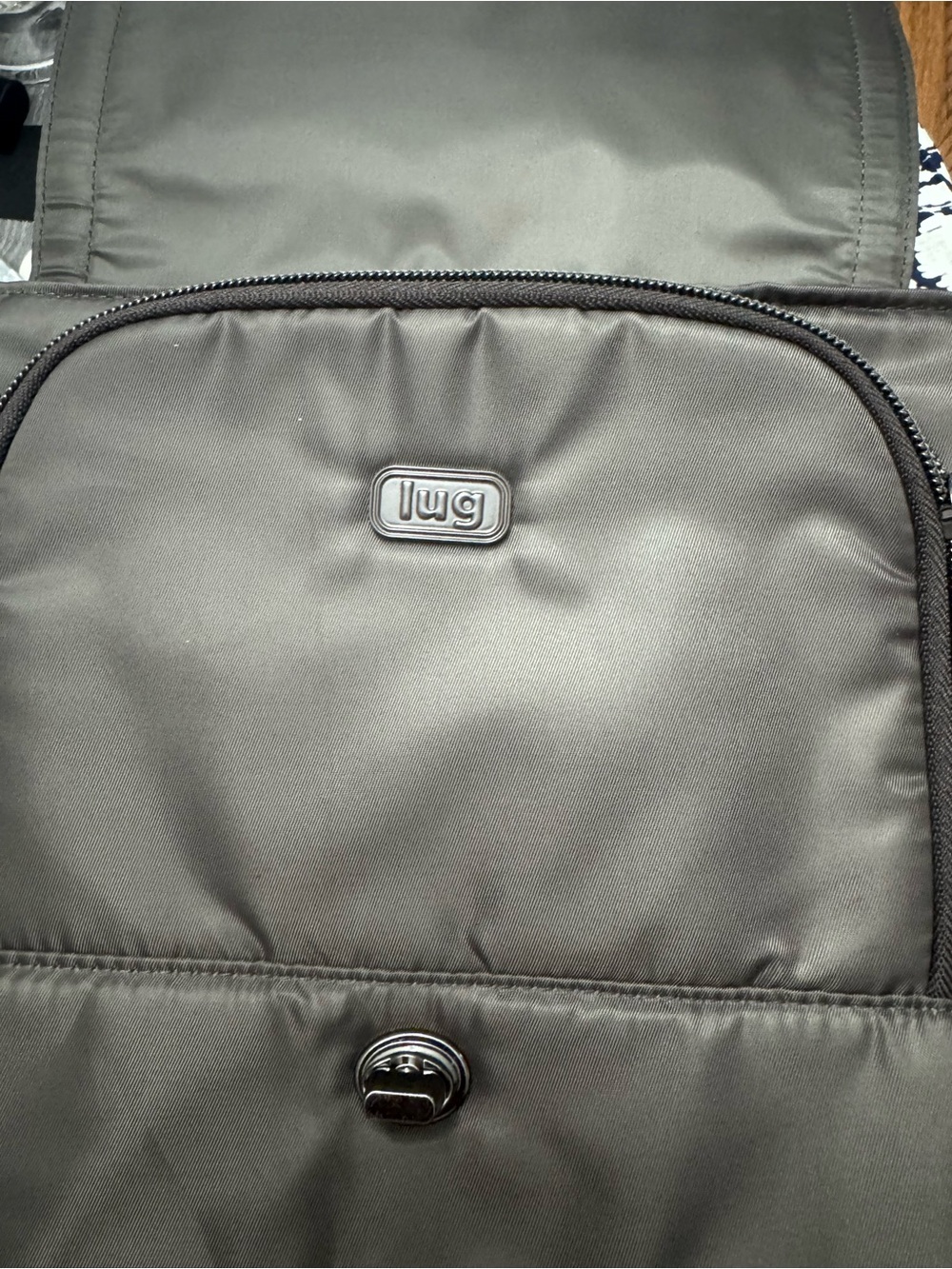 Lug Presto Quilted Grey Crossbody Detachable Strap Turn Lock - Picture 6 of 11